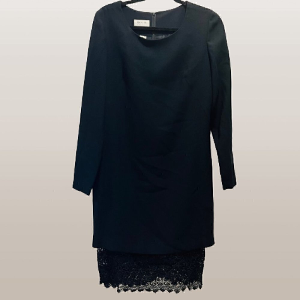 Vintage Rouie Black Lace Minimalist Modest Midi Sheath Dress Made in Canada sz M